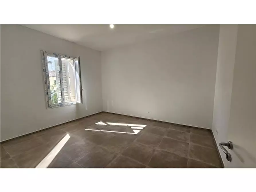 Immagine 22 di Villa in vendita  a Empoli