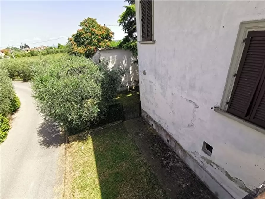 Immagine 36 di Villa in vendita  a San Miniato