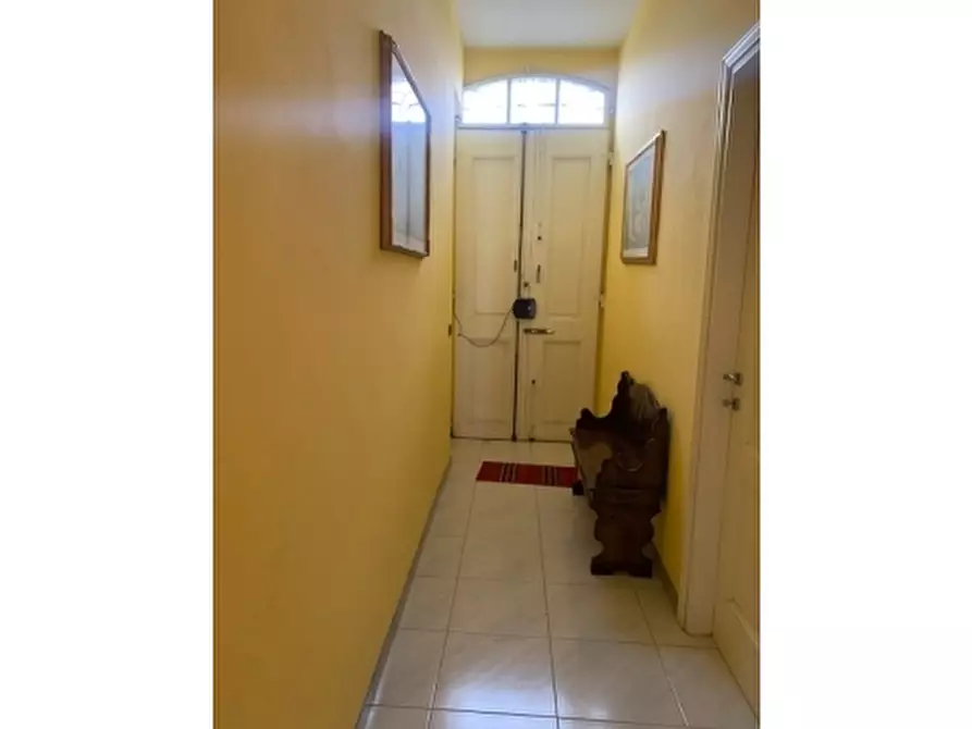 Immagine 8 di Villa in vendita  a Empoli