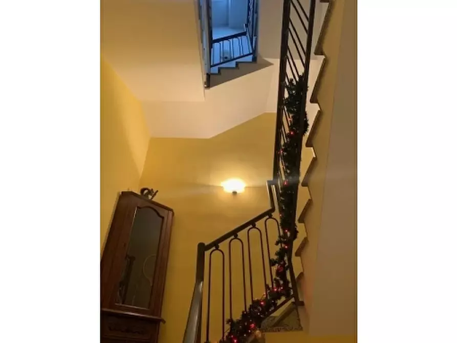 Immagine 9 di Villa in vendita  a Empoli