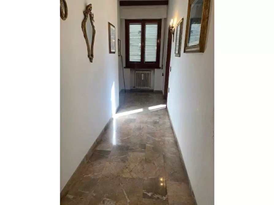 Immagine 1 di Villa in vendita  a Empoli