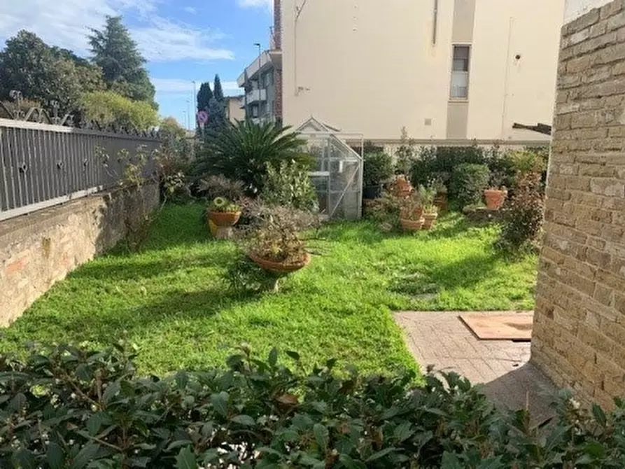 Immagine 20 di Villa in vendita  a Lamporecchio