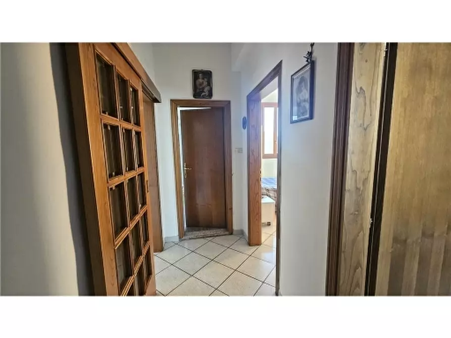 Immagine 6 di Villa in vendita  a Empoli