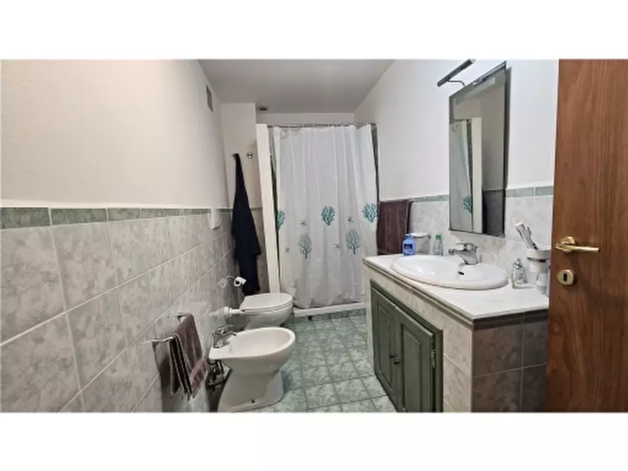 Immagine 17 di Villa in vendita  a Empoli