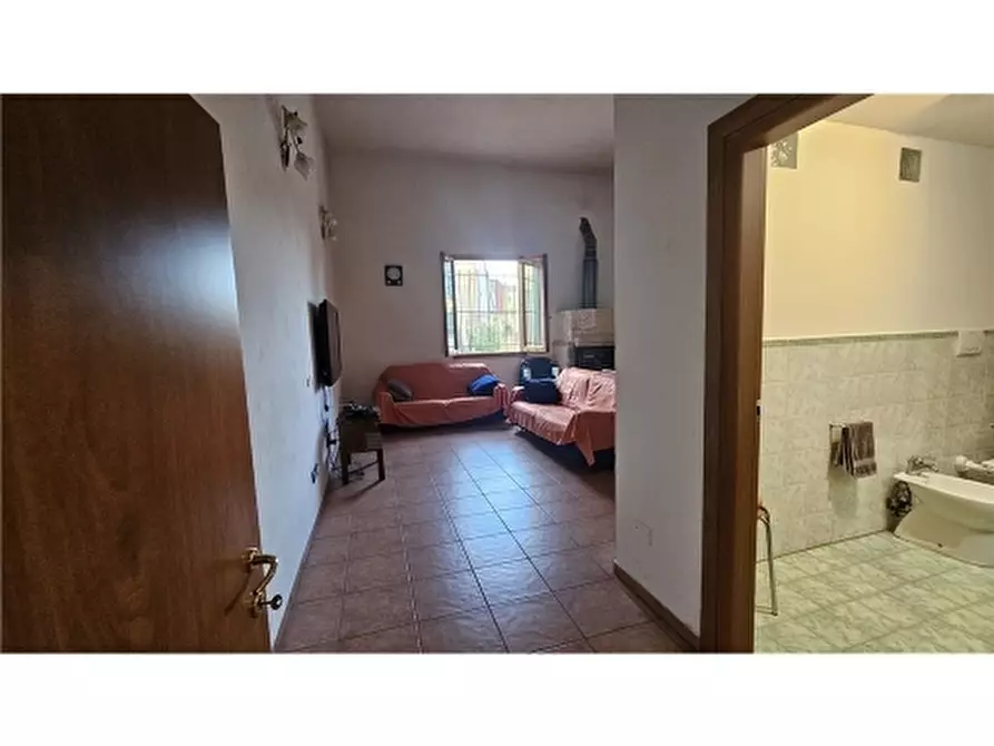 Immagine 19 di Villa in vendita  a Empoli