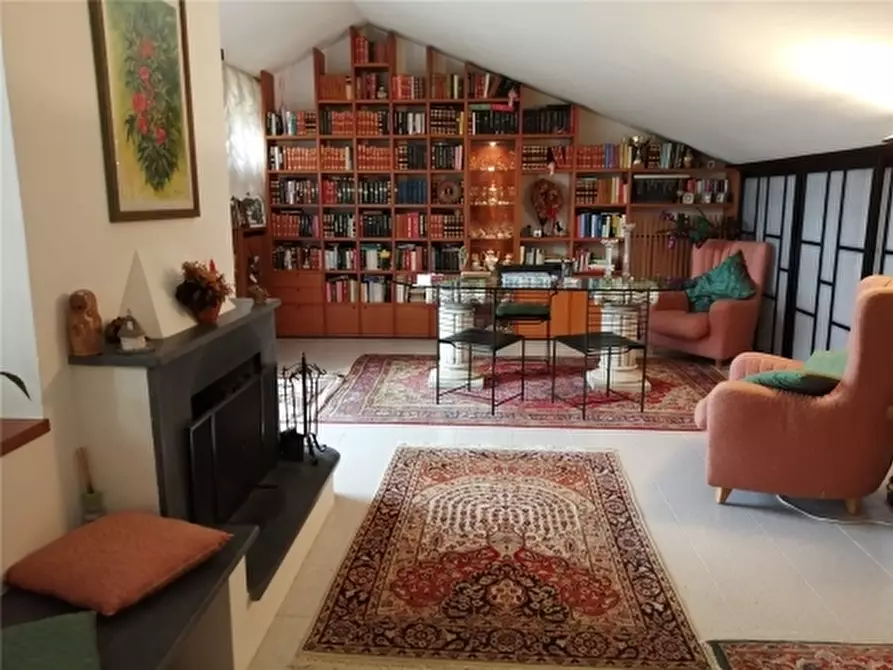 Immagine 14 di Villa in vendita  a Empoli
