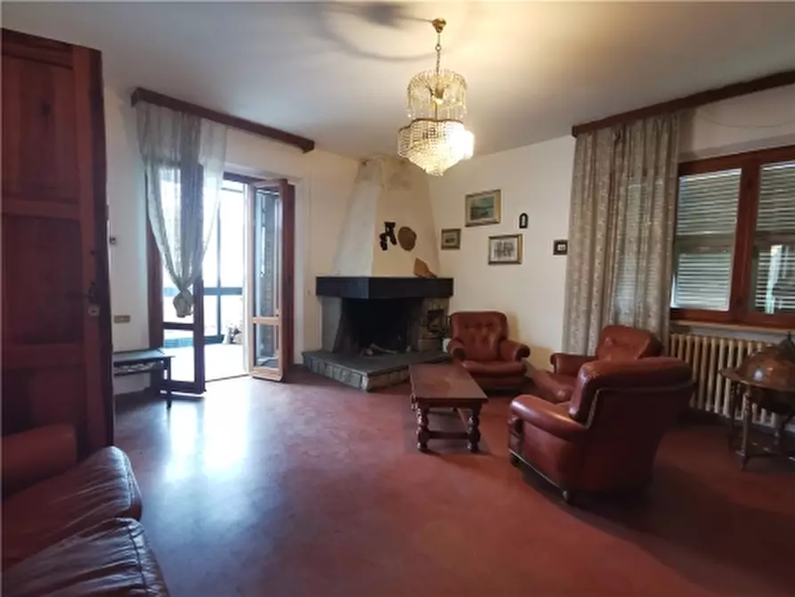 Immagine 1 di Villa in vendita  a Montaione