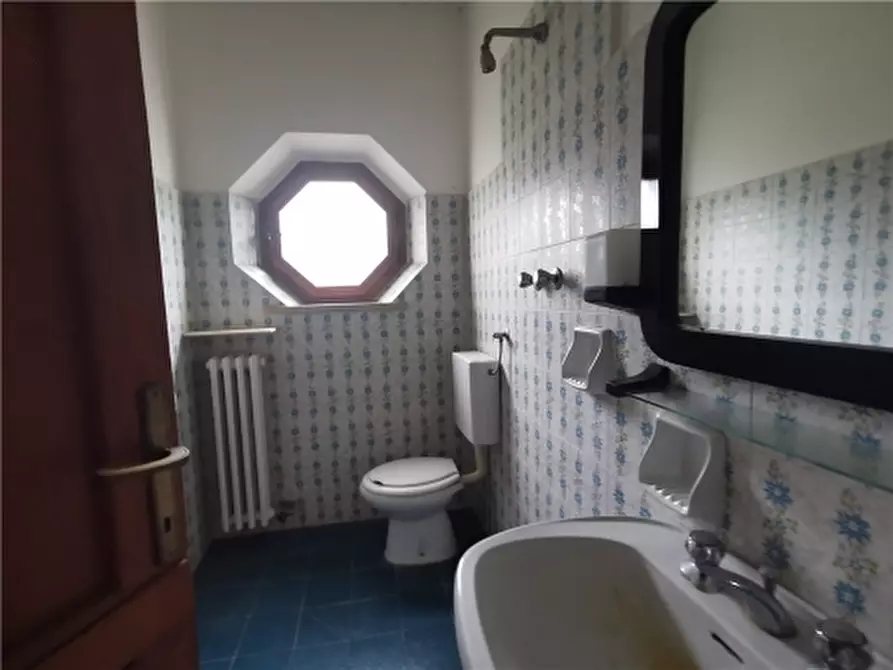 Immagine 13 di Villa in vendita  a Montaione