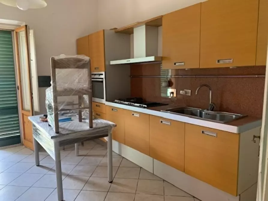 Immagine 2 di Villa in vendita  a Empoli