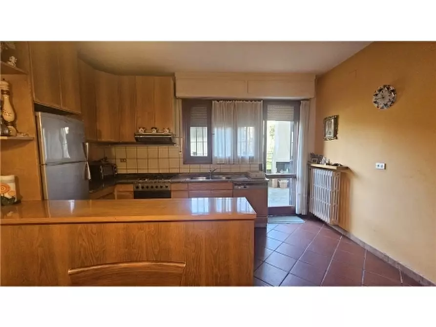 Immagine 11 di Villa in vendita  a Empoli