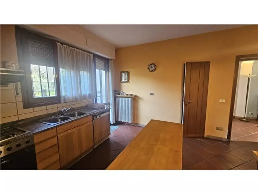 Immagine 13 di Villa in vendita  a Empoli