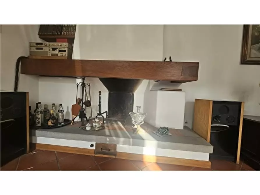 Immagine 18 di Villa in vendita  a Empoli