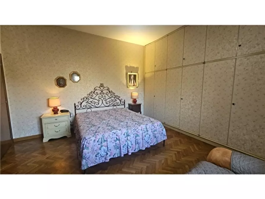 Immagine 26 di Villa in vendita  a Empoli