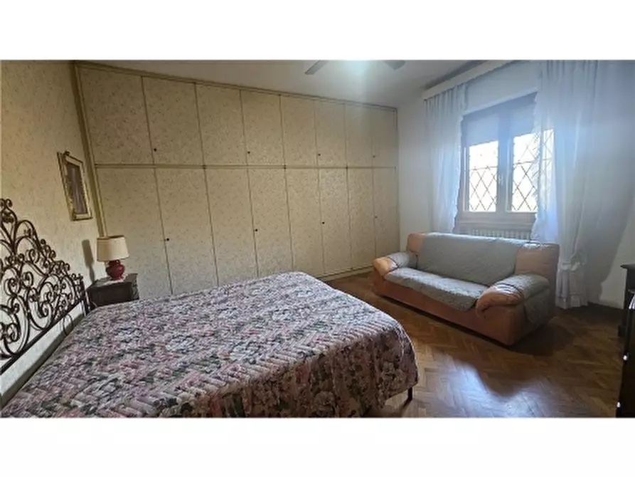 Immagine 27 di Villa in vendita  a Empoli