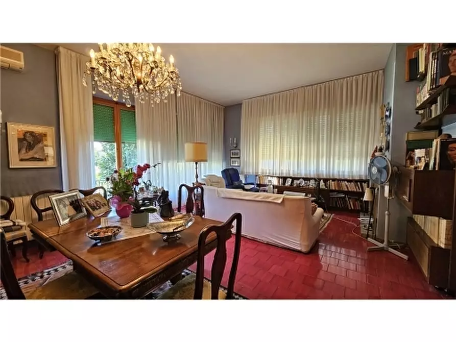 Immagine 15 di Villa in vendita  a Empoli