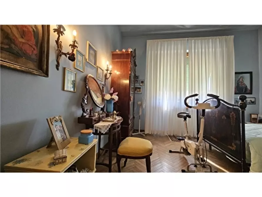 Immagine 34 di Villa in vendita  a Empoli