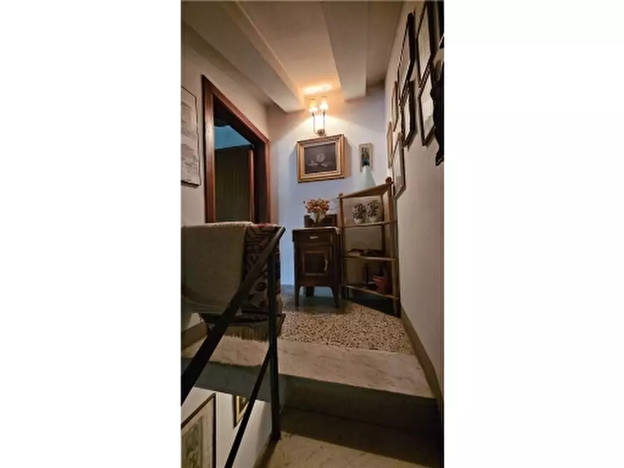 Immagine 44 di Villa in vendita  a Empoli