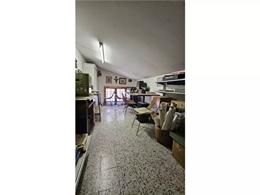 Immagine 47 di Villa in vendita  a Empoli