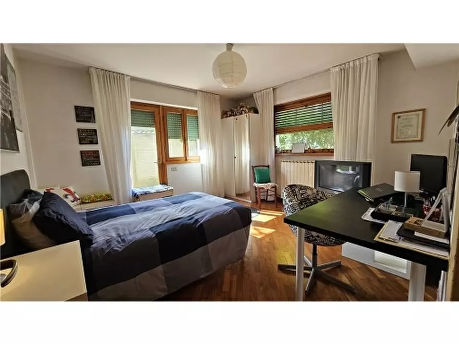 Immagine 66 di Villa in vendita  a Empoli