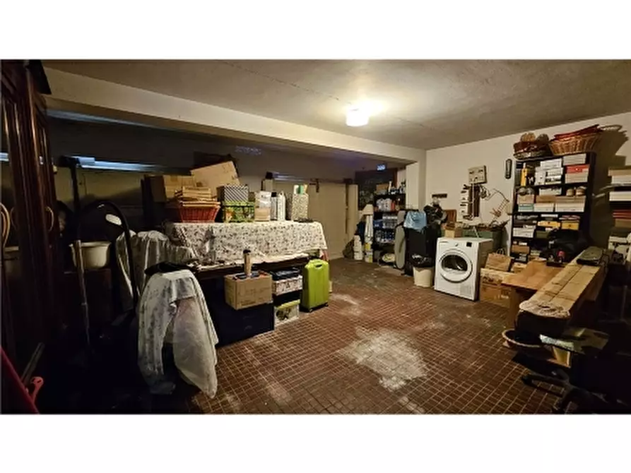 Immagine 80 di Villa in vendita  a Empoli