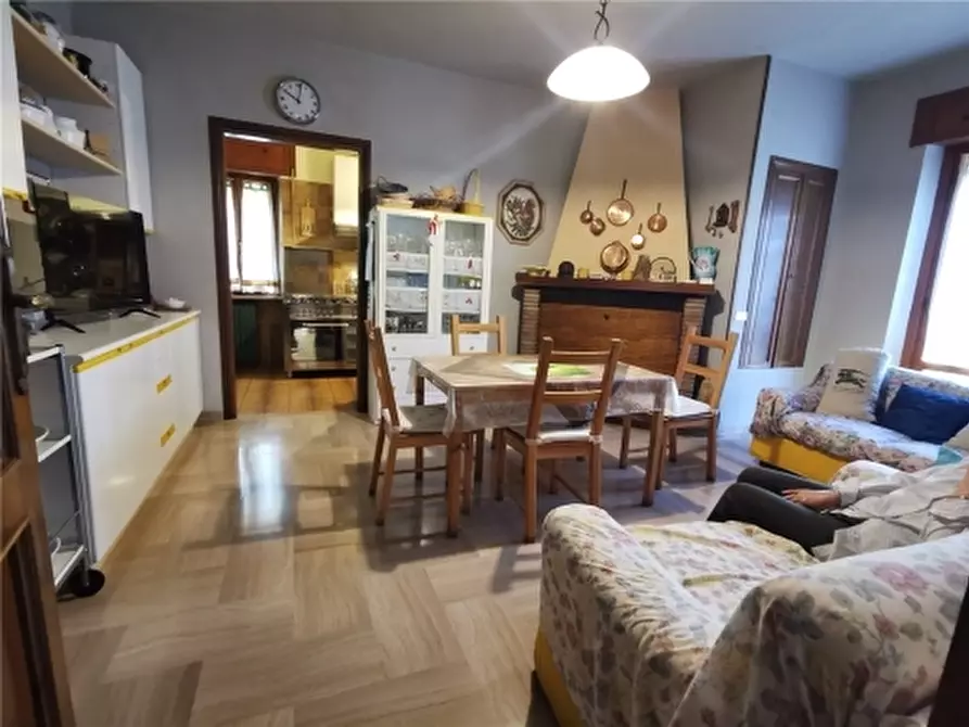 Immagine 2 di Villa in vendita  a Giove