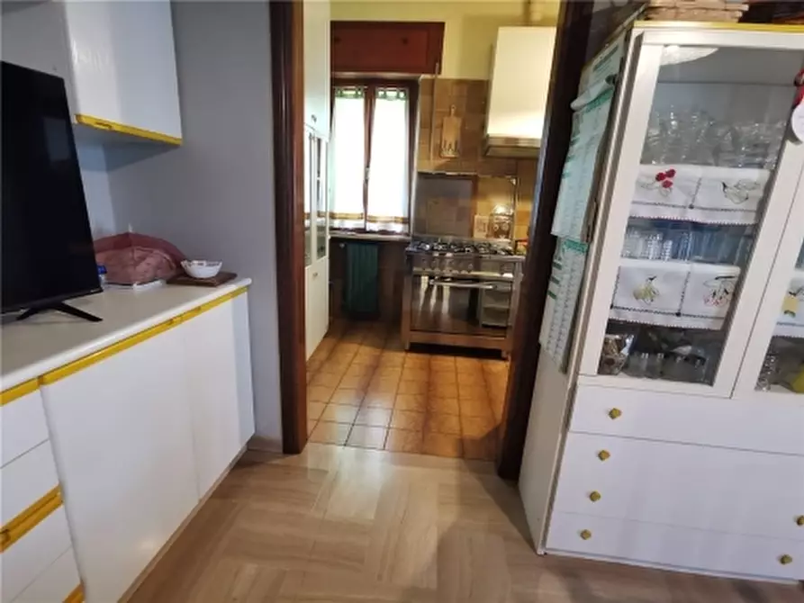 Immagine 6 di Villa in vendita  a Giove