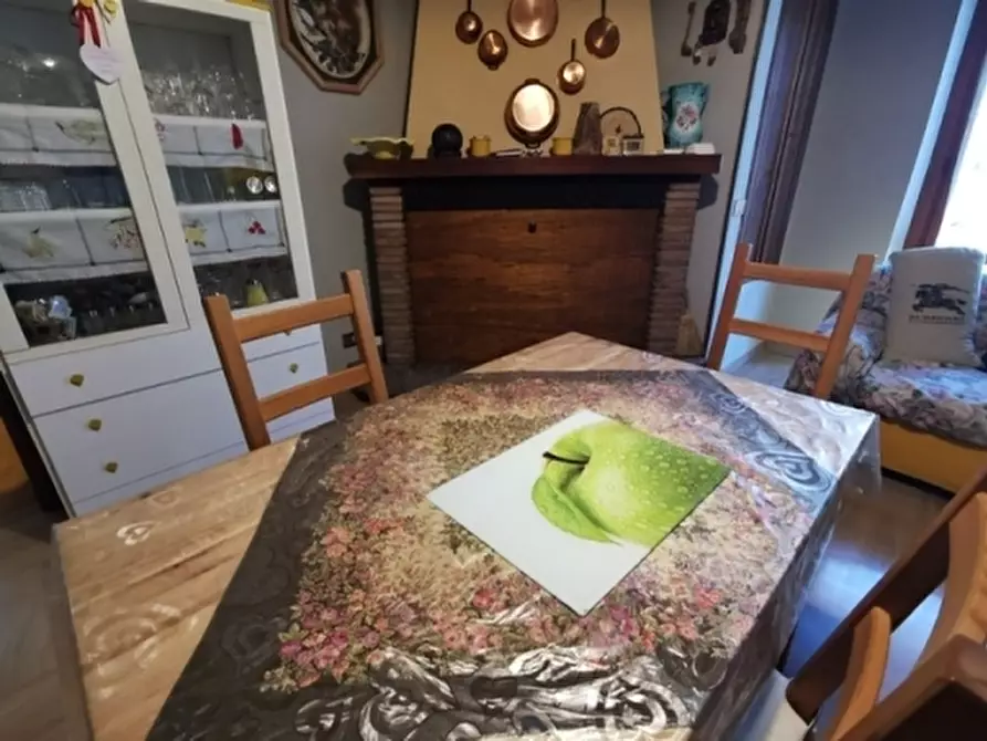 Immagine 13 di Villa in vendita  a Giove