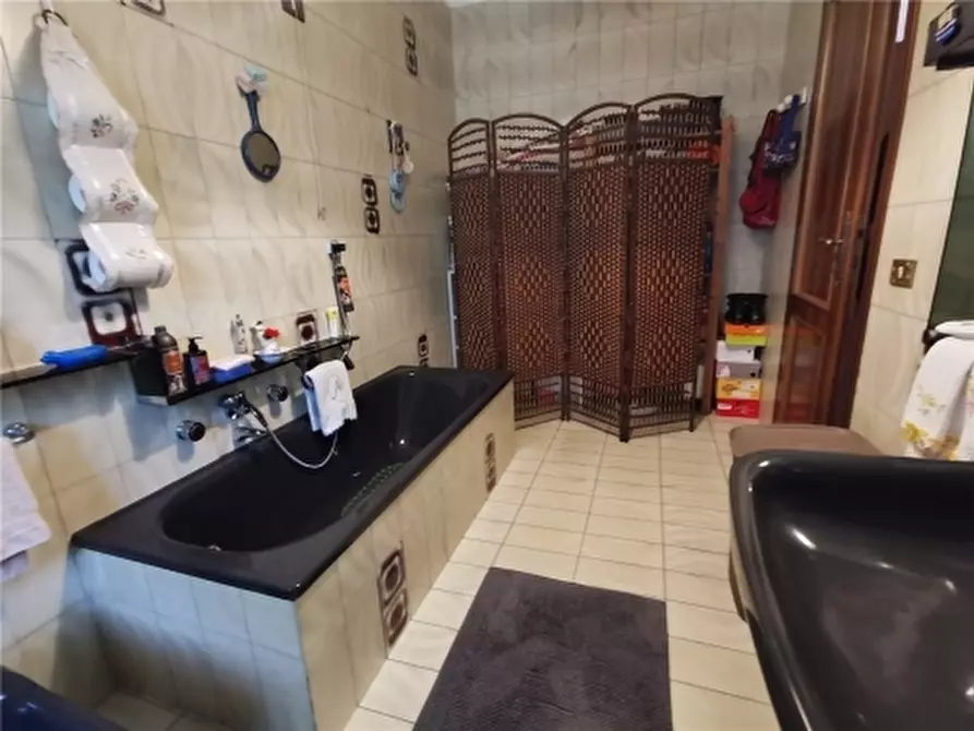 Immagine 20 di Villa in vendita  a Giove