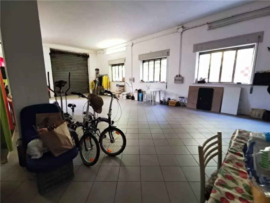 Immagine 31 di Villa in vendita  a Giove