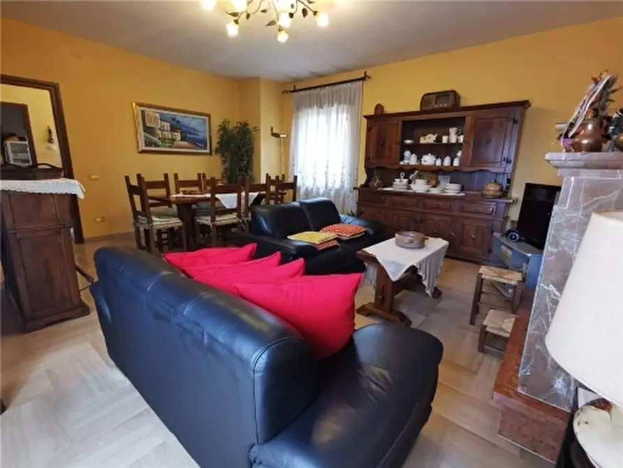 Immagine 42 di Villa in vendita  a Giove