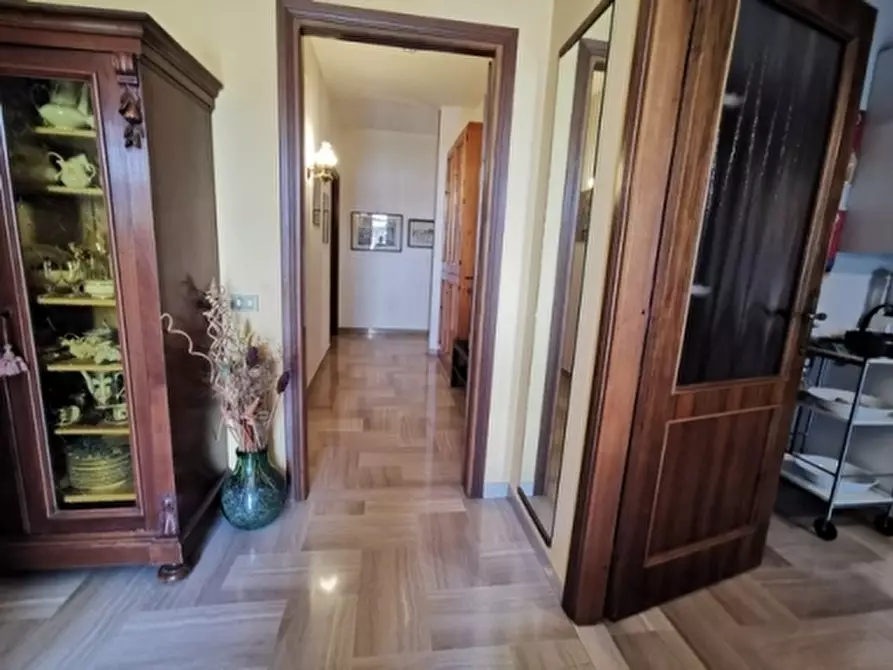 Immagine 50 di Villa in vendita  a Giove