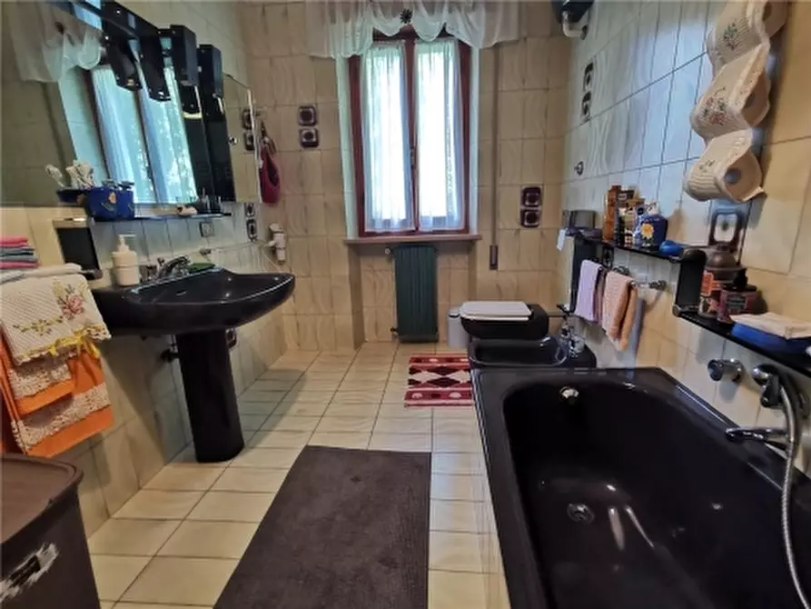 Immagine 54 di Villa in vendita  a Giove