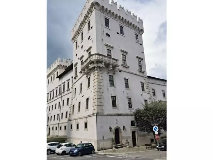 Immagine 61 di Villa in vendita  a Giove