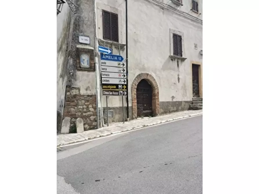 Immagine 63 di Villa in vendita  a Giove