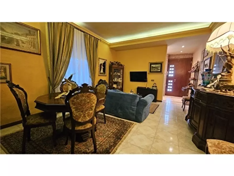 Immagine 5 di Villa in vendita  a San Miniato