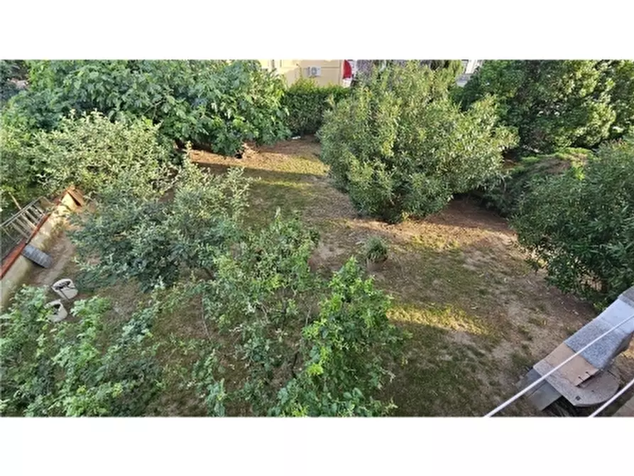 Immagine 21 di Villa in vendita  a San Miniato