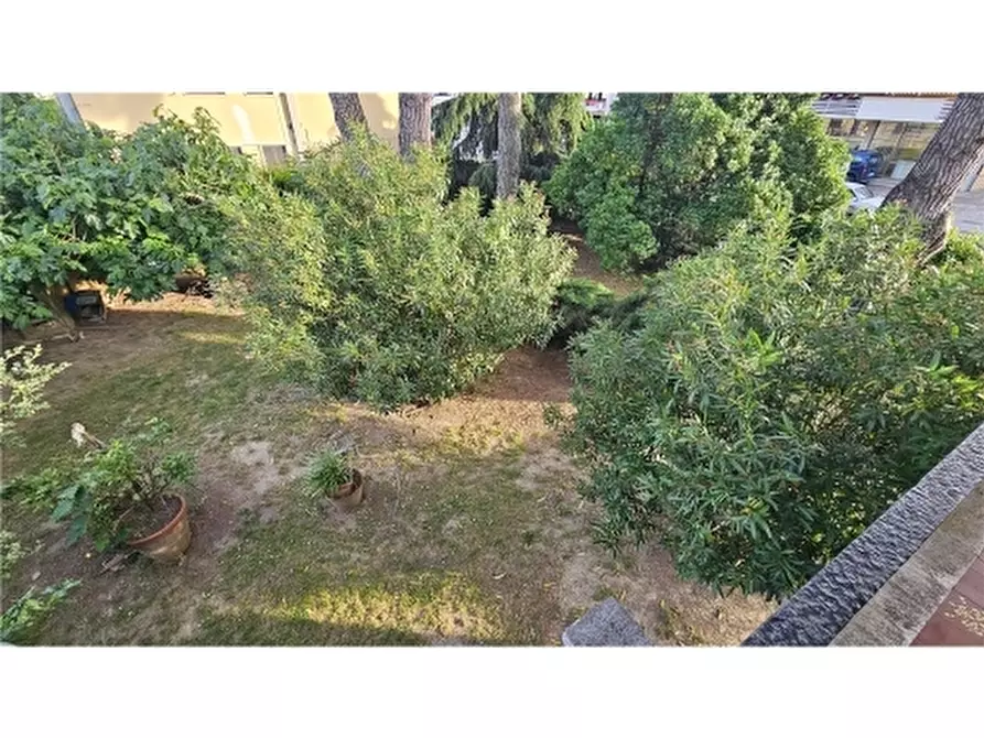 Immagine 22 di Villa in vendita  a San Miniato