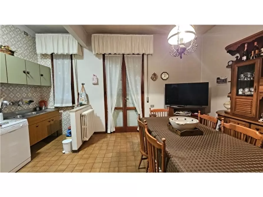 Immagine 29 di Villa in vendita  a San Miniato