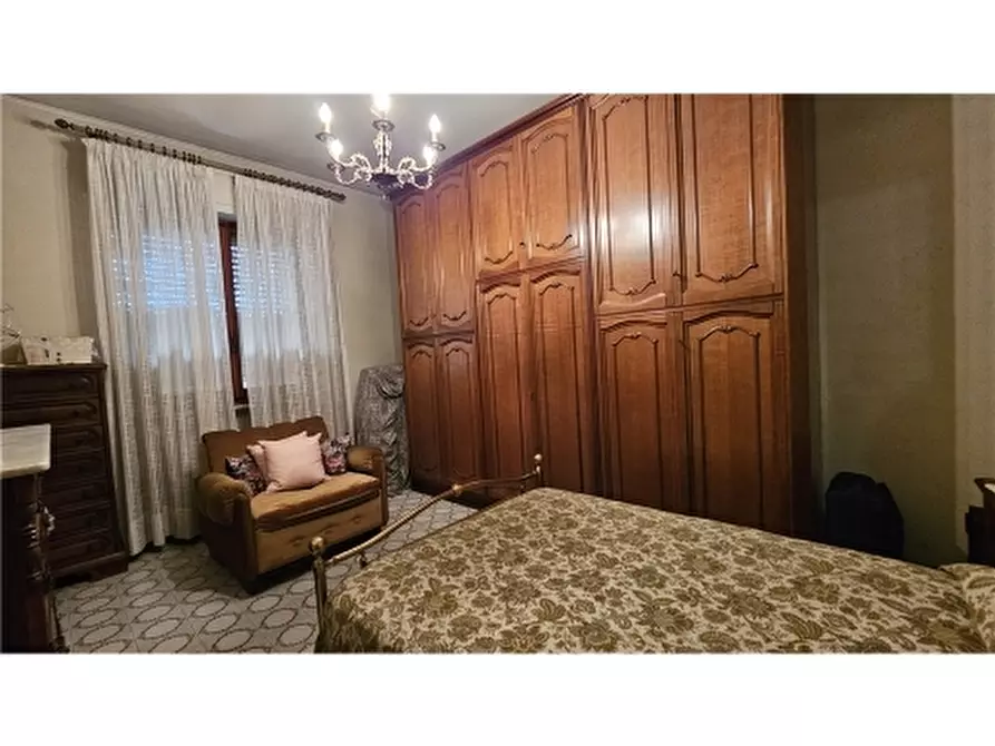 Immagine 32 di Villa in vendita  a San Miniato