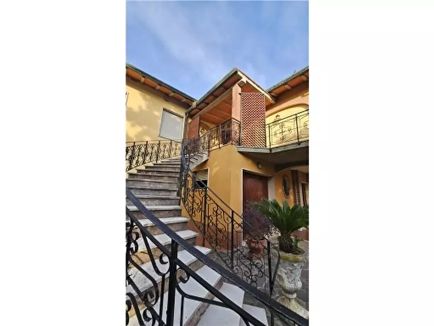 Immagine 33 di Villa in vendita  a San Miniato