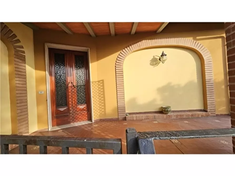 Immagine 35 di Villa in vendita  a San Miniato