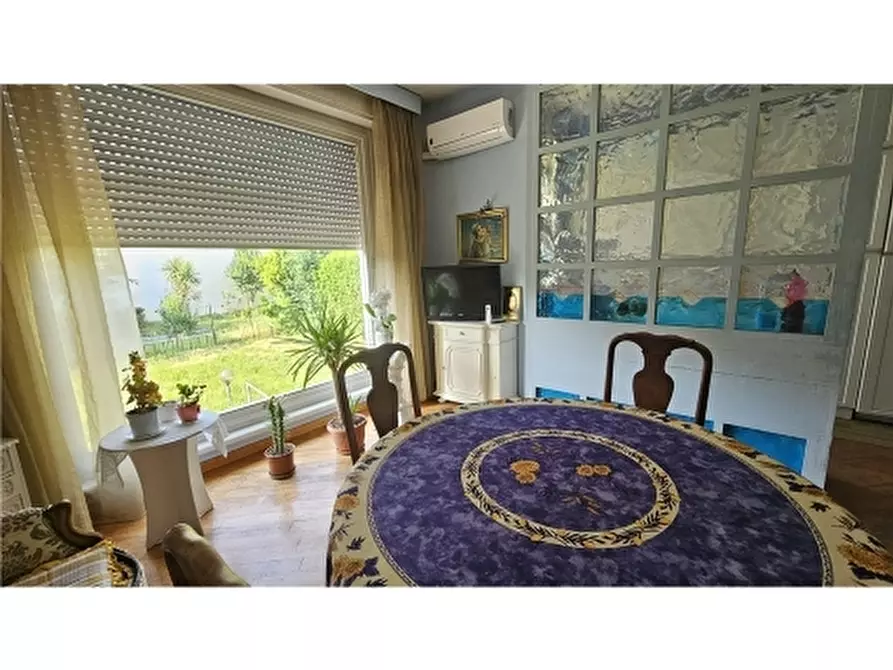 Immagine 13 di Villa in vendita  a Empoli