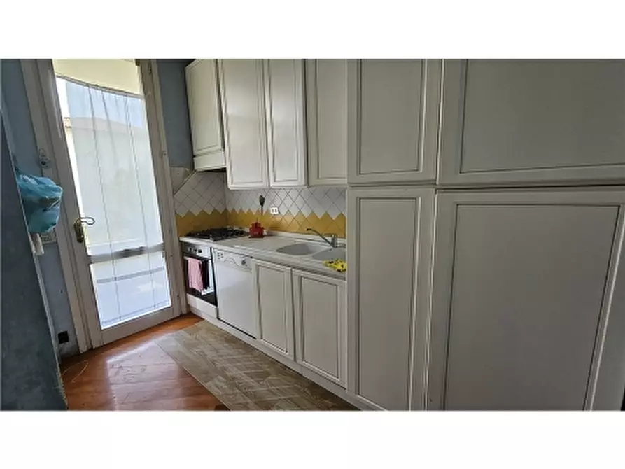 Immagine 14 di Villa in vendita  a Empoli