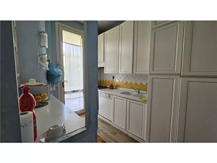 Immagine 15 di Villa in vendita  a Empoli