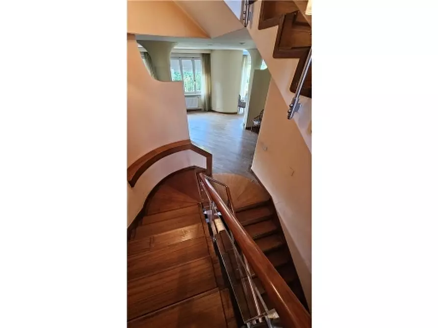 Immagine 55 di Villa in vendita  a Empoli