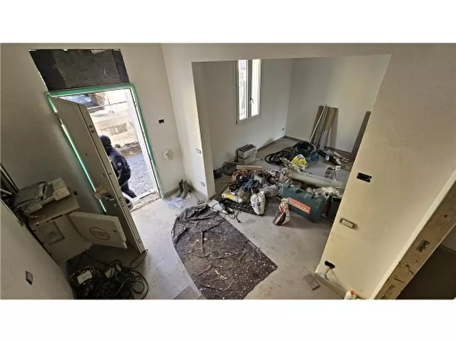 Immagine 5 di Villa in vendita  a Empoli