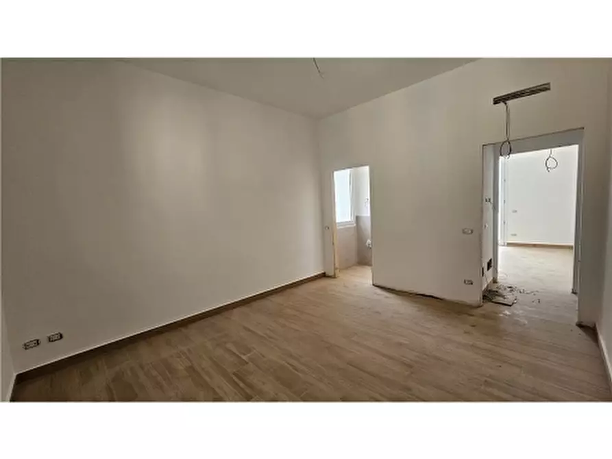 Immagine 10 di Villa in vendita  a Empoli