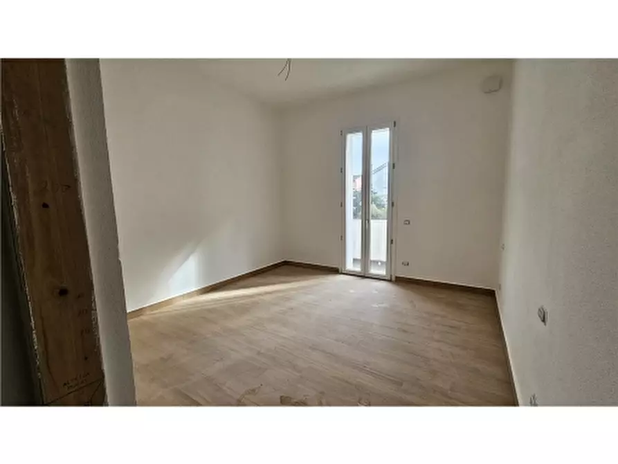 Immagine 11 di Villa in vendita  a Empoli