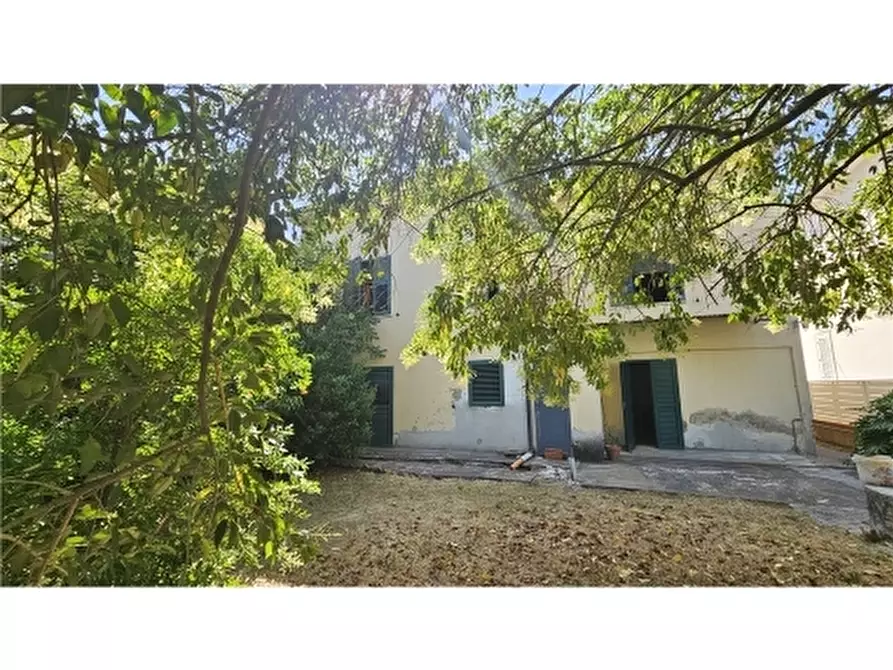 Immagine 2 di Villa in vendita  a San Miniato