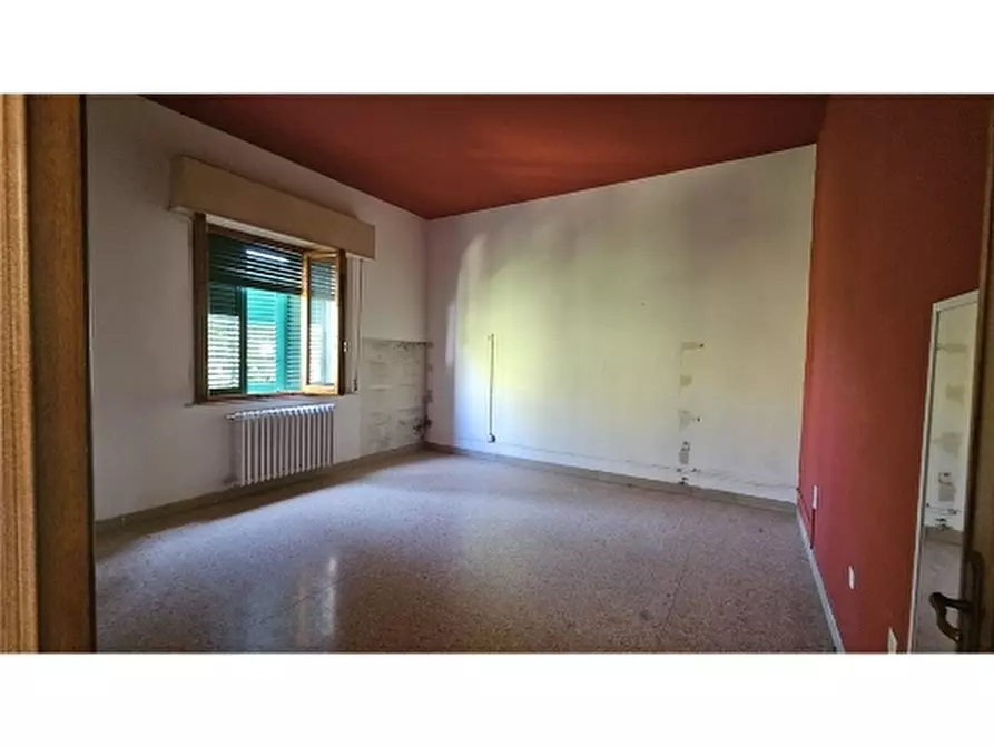 Immagine 7 di Villa in vendita  a San Miniato